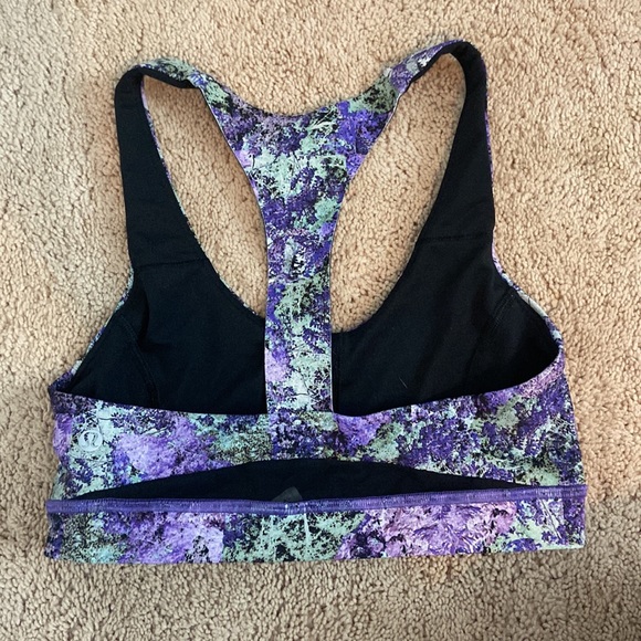 Lululemon size 4 purple pattern sports bra - Picture 2 of 2